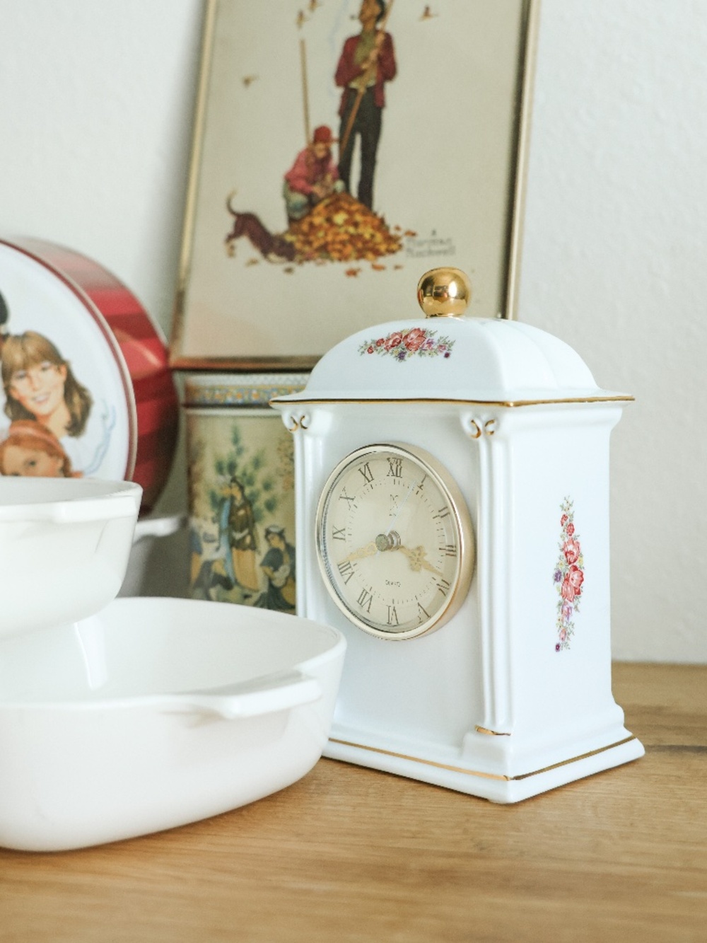 VINTAGE 1993 Paul Sebastian Porcelain Mantel Clock